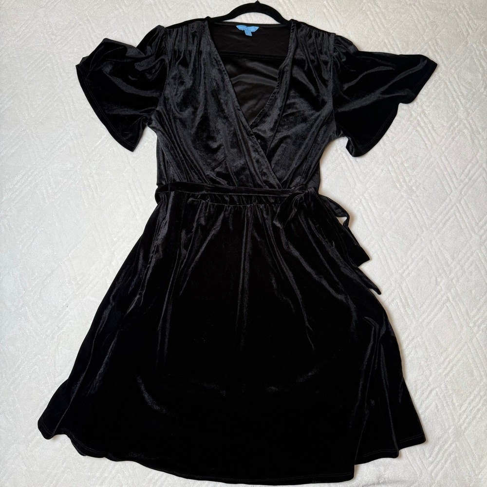 Romantic Goth Draper James Black Velvet Wrap Dress Flutter Sleeve L